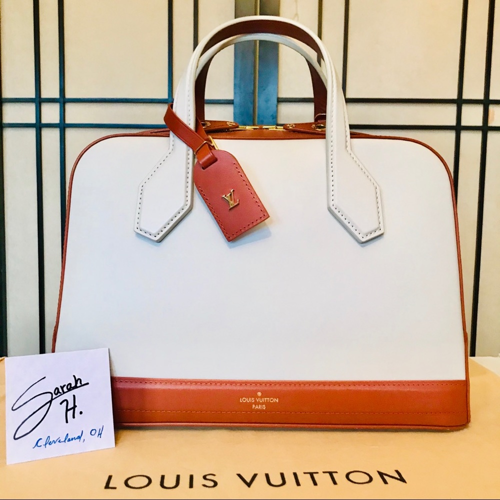 ✨ RARE 💎 RUNWAY Louis Vuitton Dora 🌙